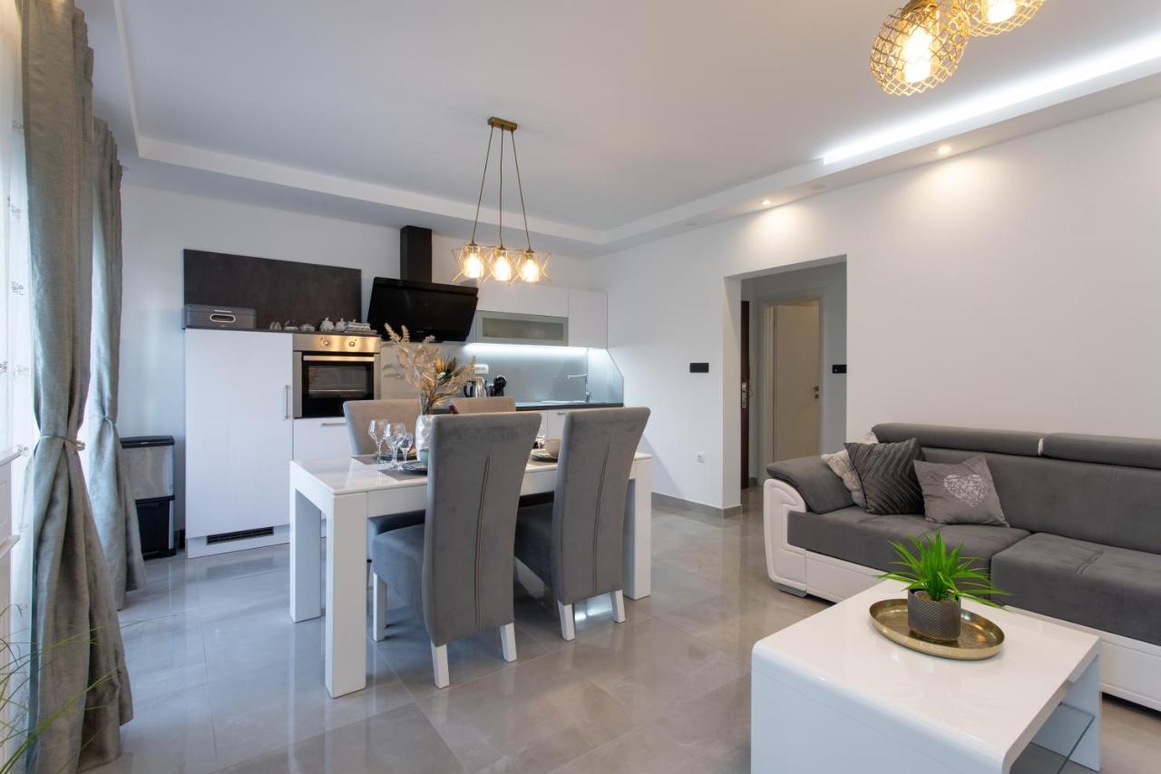 Villa Padre Подстрана Екстериор снимка